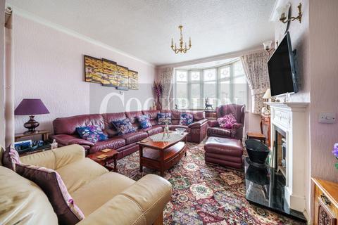 66 Chapel Farm Road, London, SE9 3NQ
