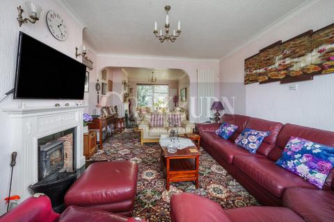 66 Chapel Farm Road, London, SE9 3NQ