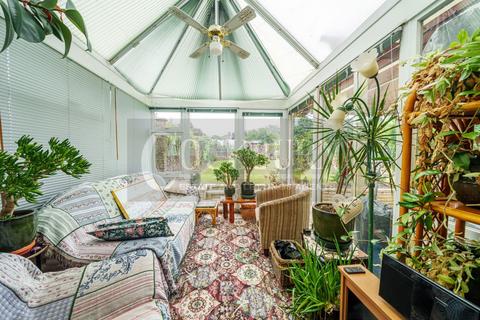 66 Chapel Farm Road, London, SE9 3NQ