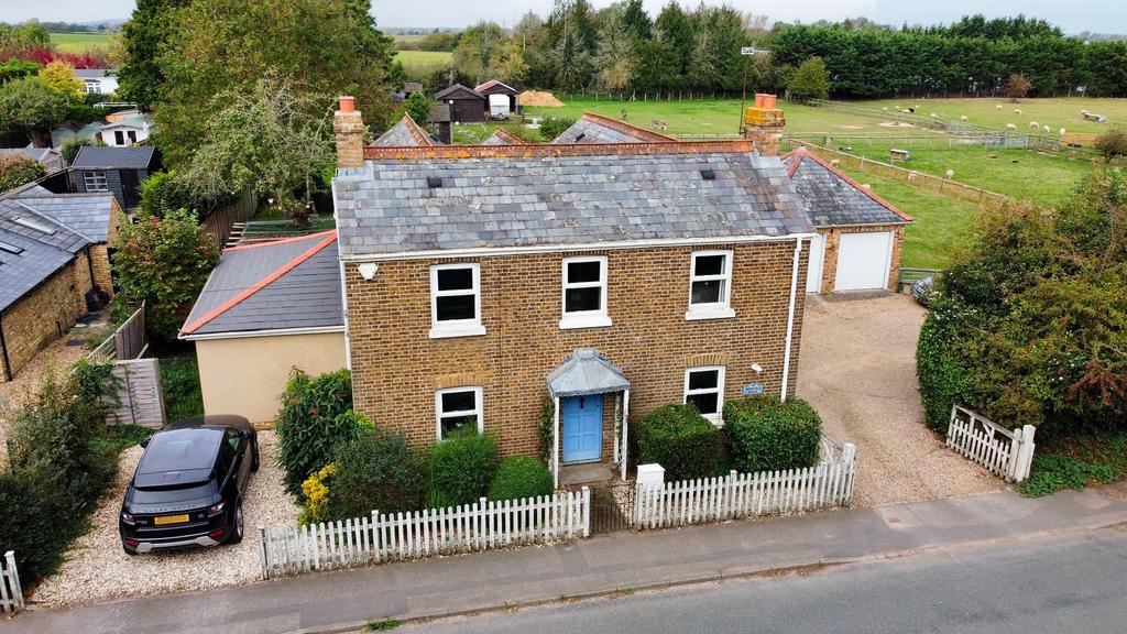 Fifield Road, Bray, Maidenhead 5 bed detached house for sale £1,875,000