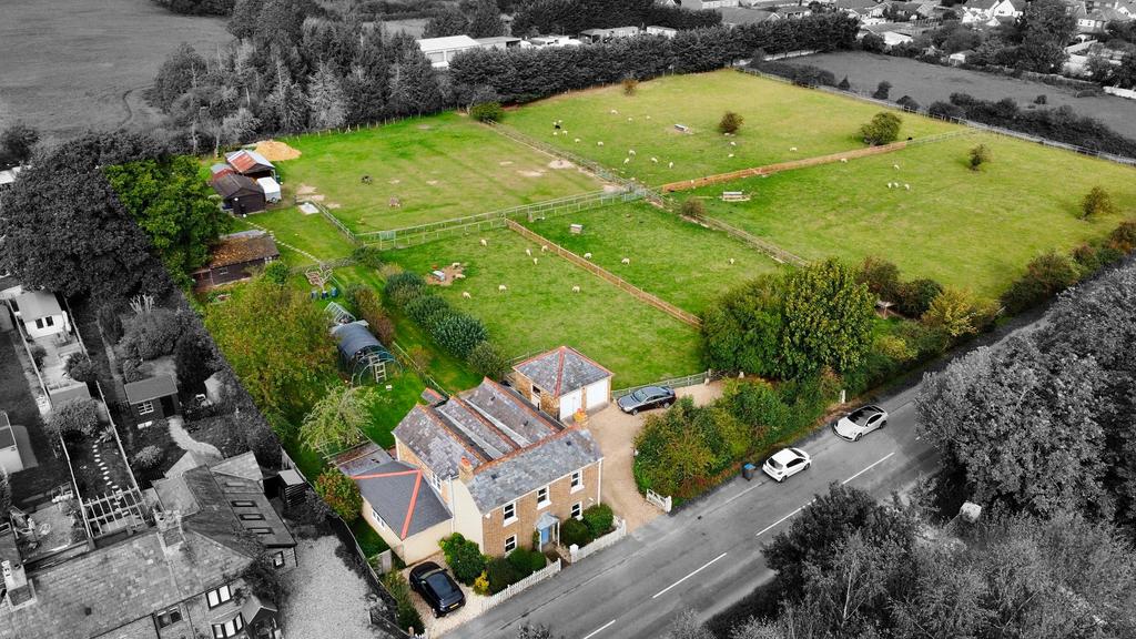 Fifield Road, Bray, Maidenhead 5 bed detached house for sale £1,875,000