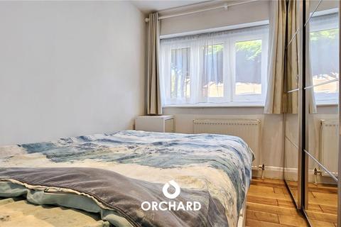 8a Peachey Close, Uxbridge, UB8 3SZ