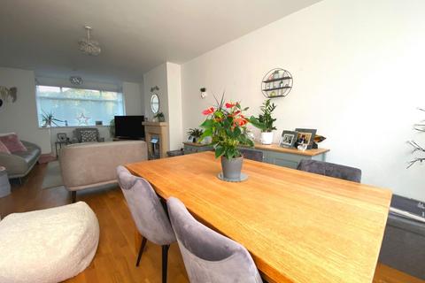 269 Hazeldene Road, Northampton, NN2 7NZ