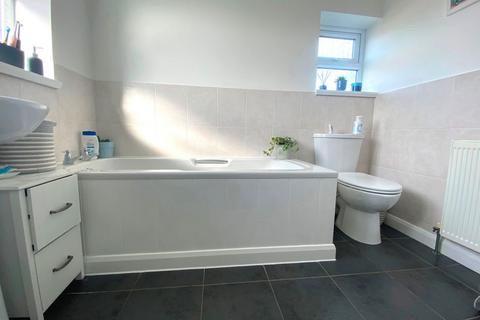 269 Hazeldene Road, Northampton, NN2 7NZ