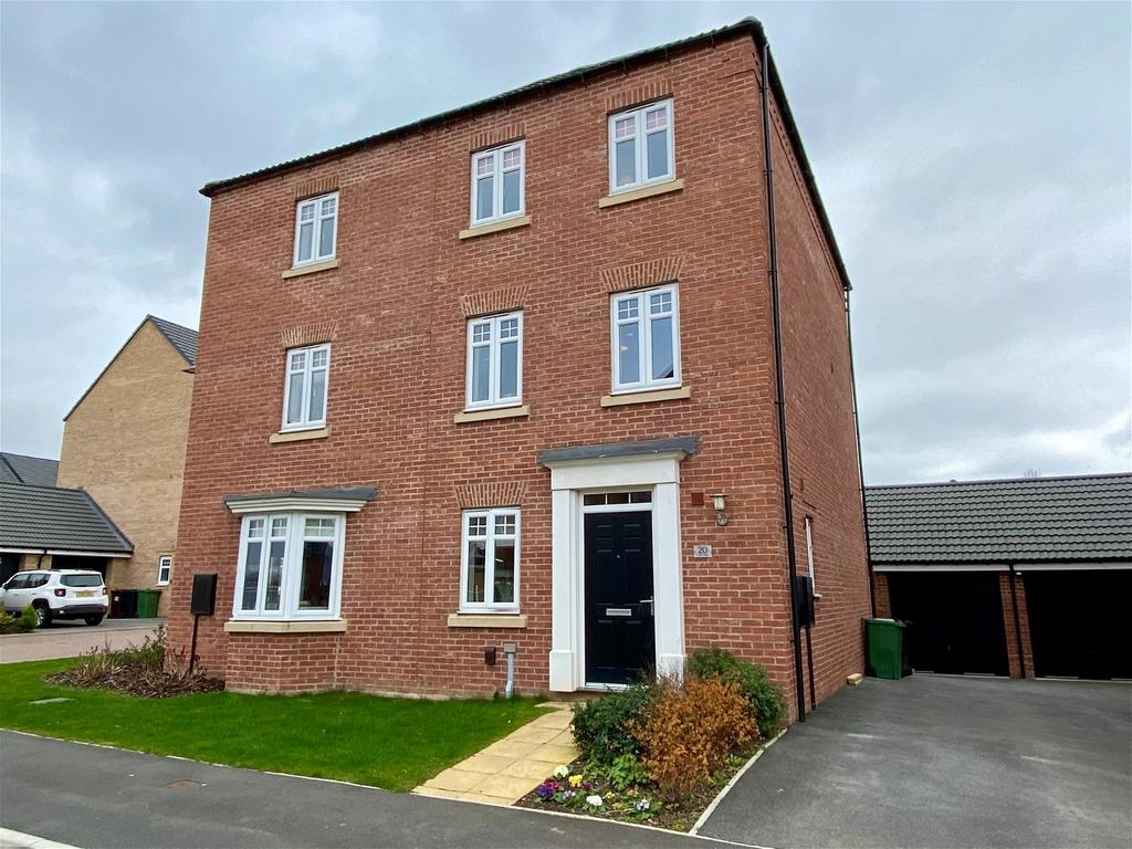 Wetherby, Park View, LS22 3 bed semidetached house for sale £349,950