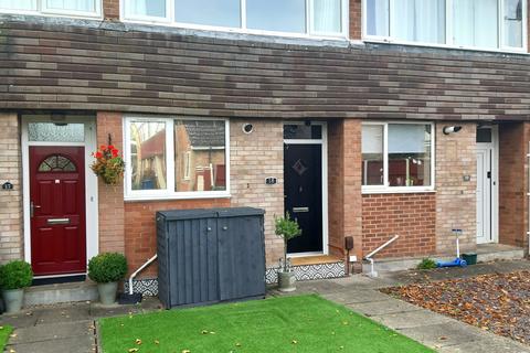 18 Hillcrest Close, Tamworth, B79 8PA