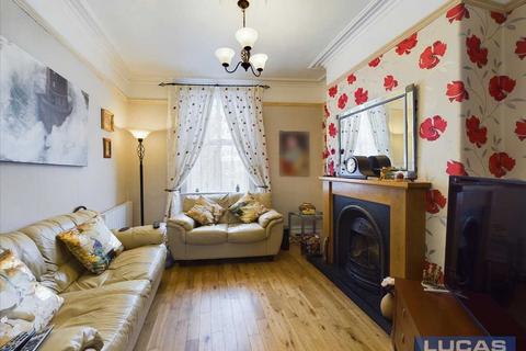 3 bedroom end of terrace house for sale, Glascoed Road, Cemaes