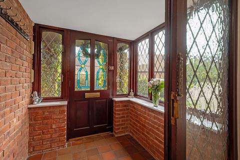 18 Broadwells Crescent, Coventry, CV4 8JD