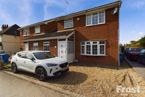 3 bedroom semi-detached house for sale, Bells Lane, Horton, Slough, Berkshire, SL3