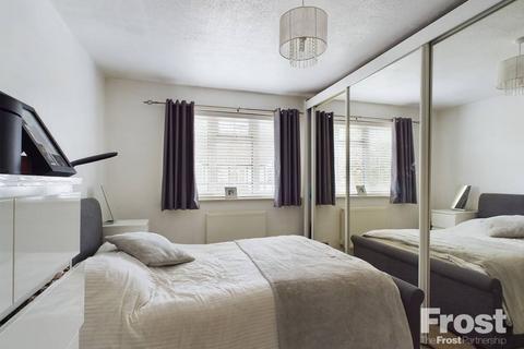 5 Bells Lane, Horton, Slough, SL3 9PW