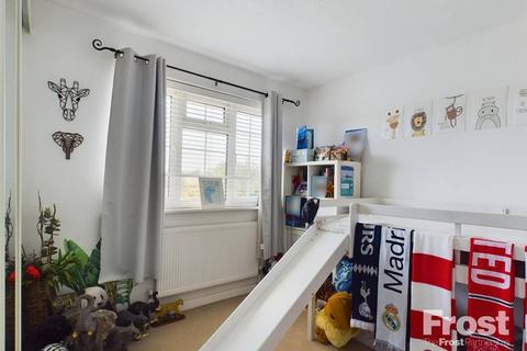 5 Bells Lane, Horton, Slough, SL3 9PW