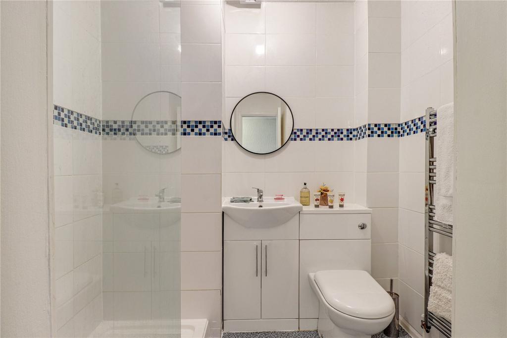 Bath/Shower Room