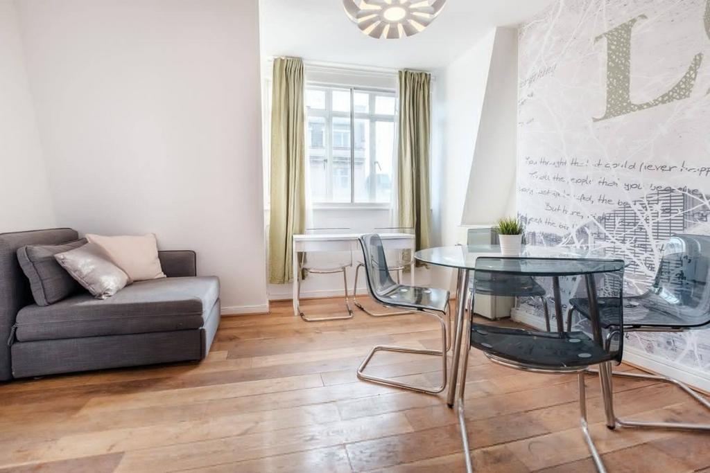 One Bedroom Flat to rent in Oxford Circus