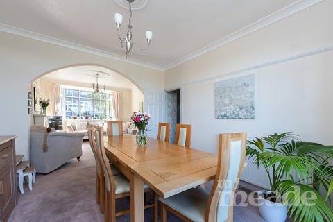 14 Alma Avenue, London, E4 9JT