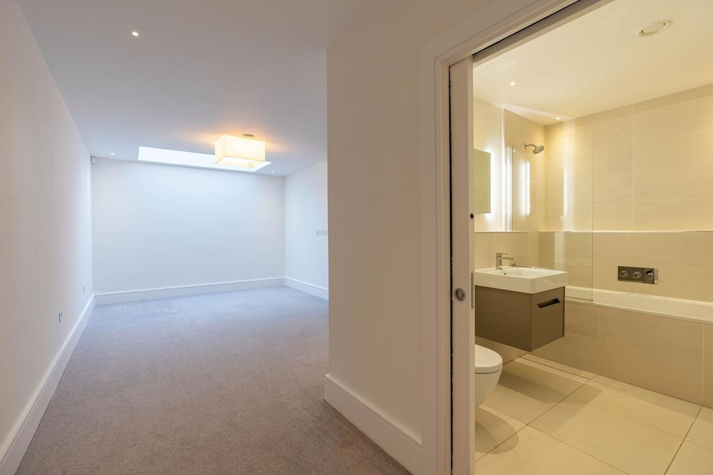 Lower floor bedroom