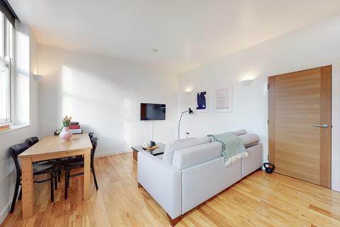 1 bedroom flat for sale, Stoke Newington High Street, Stoke Newington, London, N16