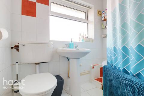 11 Woburn Avenue, Hornchurch, RM12 4NQ