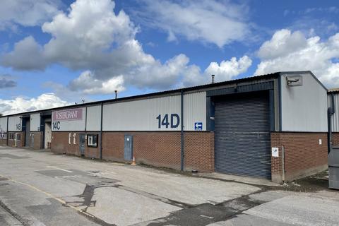 Industrial unit to rent, Queensway Industrial Estate, Longbridge Hayes Road, Stoke-on-Trent, ST6 4DS