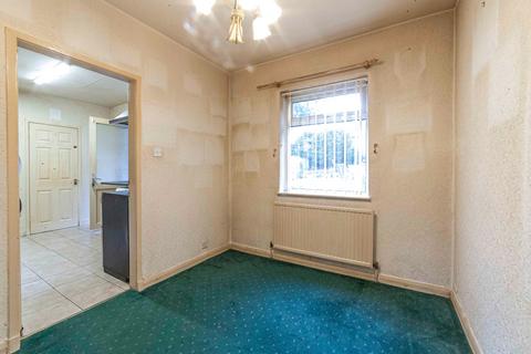 29 Hey Crescent, Lees, Oldham, OL4 3LJ