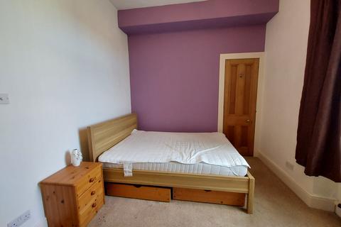 1 bedroom flat to rent, Wallfield Crescent, Rosemount, Aberdeen, AB25