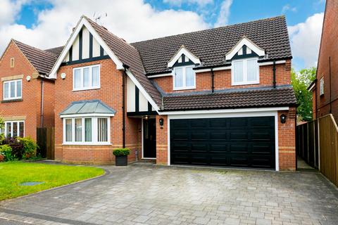 5 bedroom detached house for sale, Nicholson Court, Pocklington, York, YO42 2PF