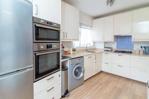 37 Ranelagh Drive, Edgware, HA8 8HN