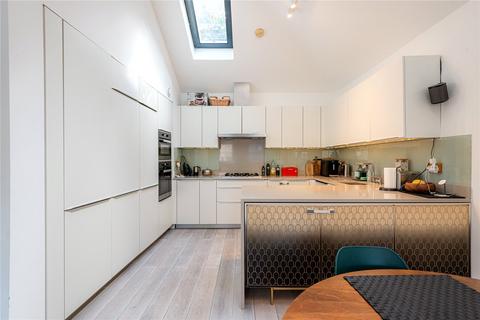 3 bedroom terraced house for sale, Wellington Close, London W11