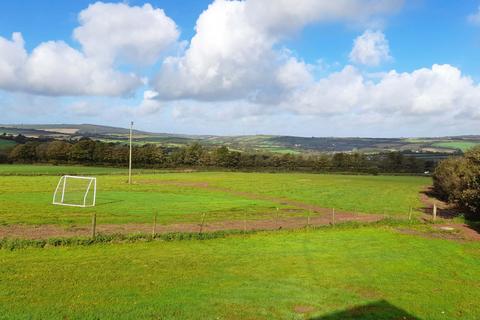 Chyreen Treningle Hill, Bodmin, PL30 5JX