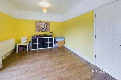 77 Rhodrons Avenue, Chessington, KT9 1AY