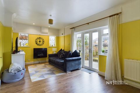 77 Rhodrons Avenue, Chessington, KT9 1AY