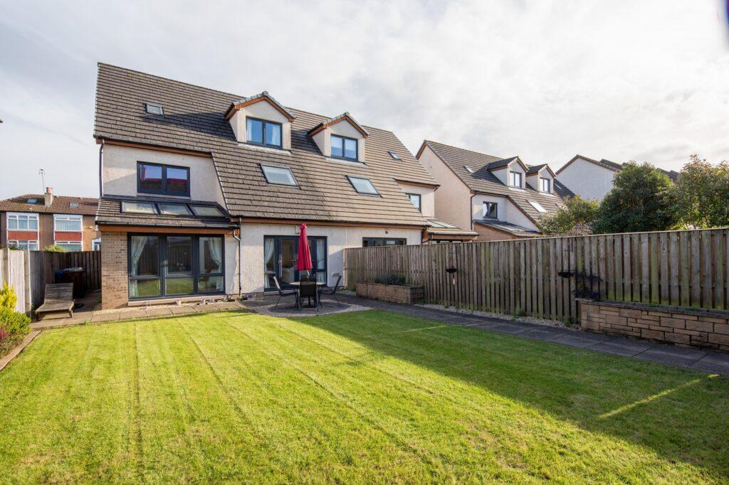 Morven Drive, Clarkston 4 bed semidetached house for sale £475,000