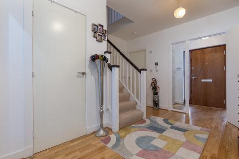 28 Morven Drive, Clarkston, Glasgow, G76 7NH