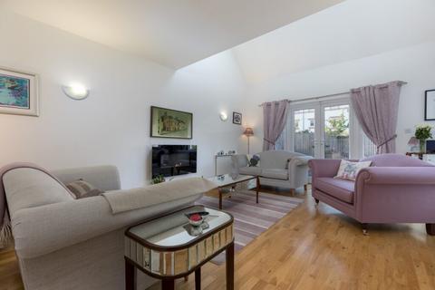 28 Morven Drive, Clarkston, Glasgow, G76 7NH
