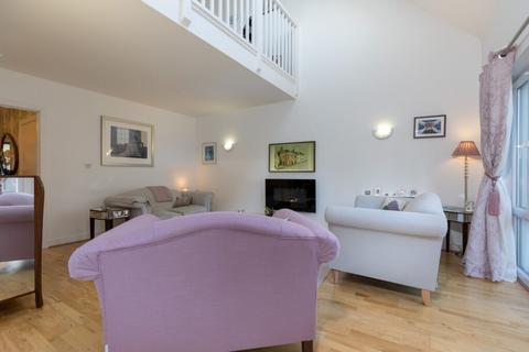 28 Morven Drive, Clarkston, Glasgow, G76 7NH