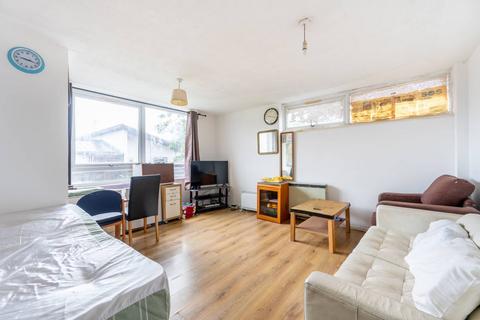 2 bedroom flat for sale, Linthorpe Avenue, Wembley, HA0