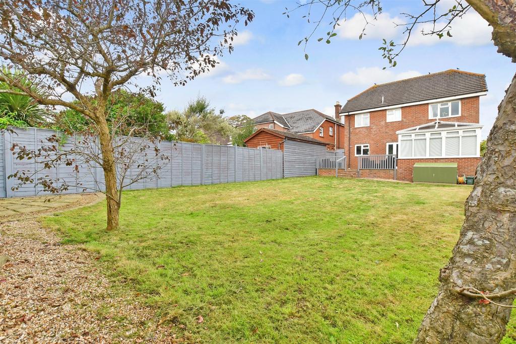 High Street, Wootton, Isle of Wight 4 bed detached house for sale £