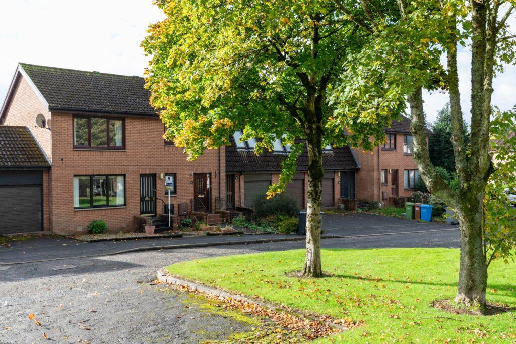 Wellmeadow Green, Newton Mearns 1 bed apartment for sale £125,000