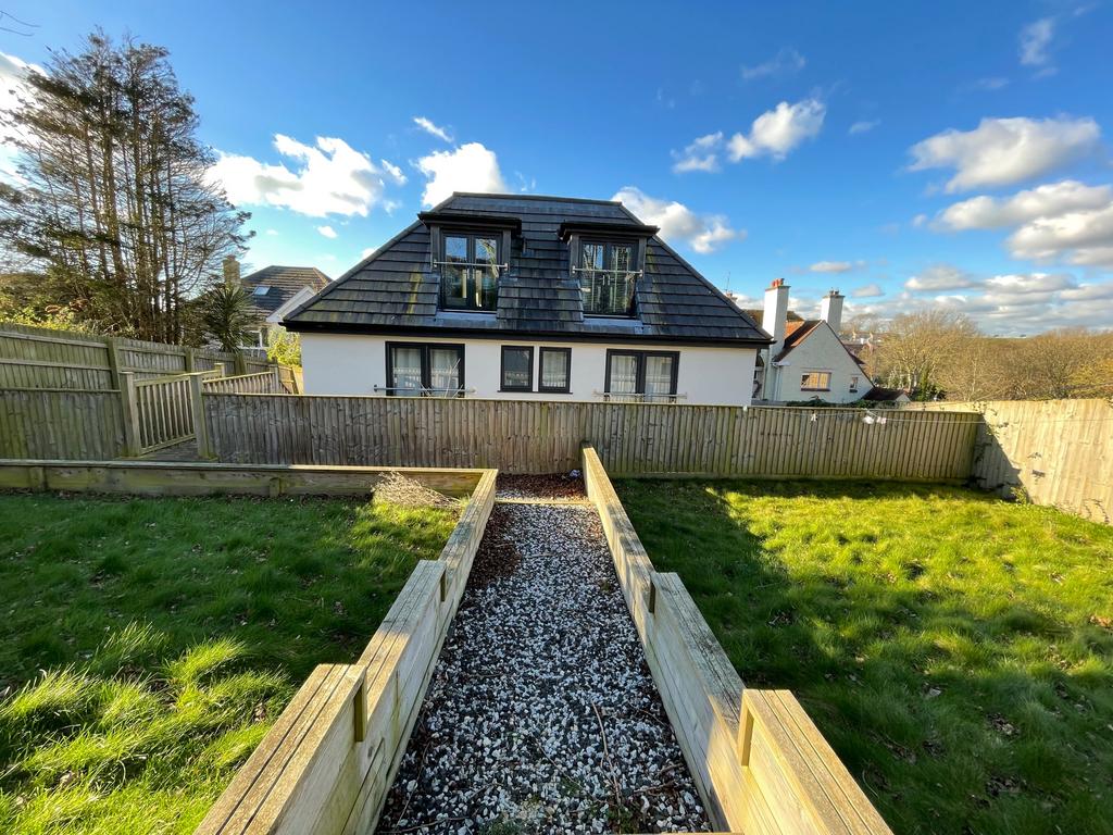 Preston Road, Weymouth 2 bed apartment for sale £300,000