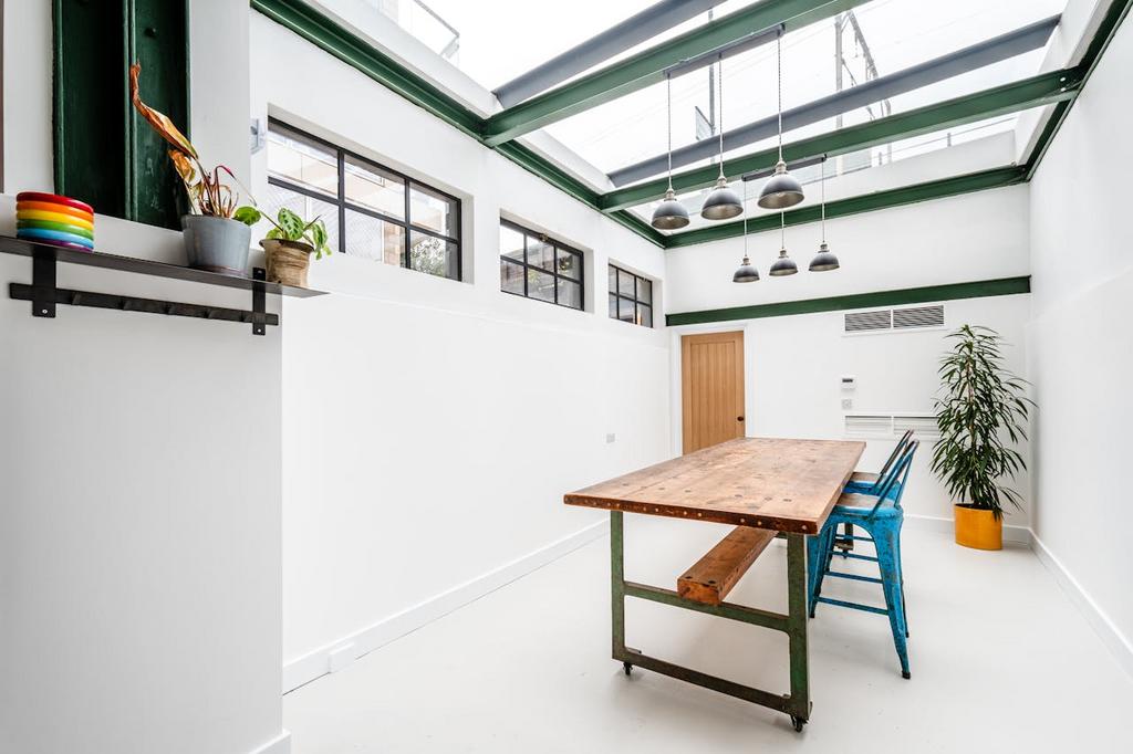Mentmore Ter 5 LG  5.jpg