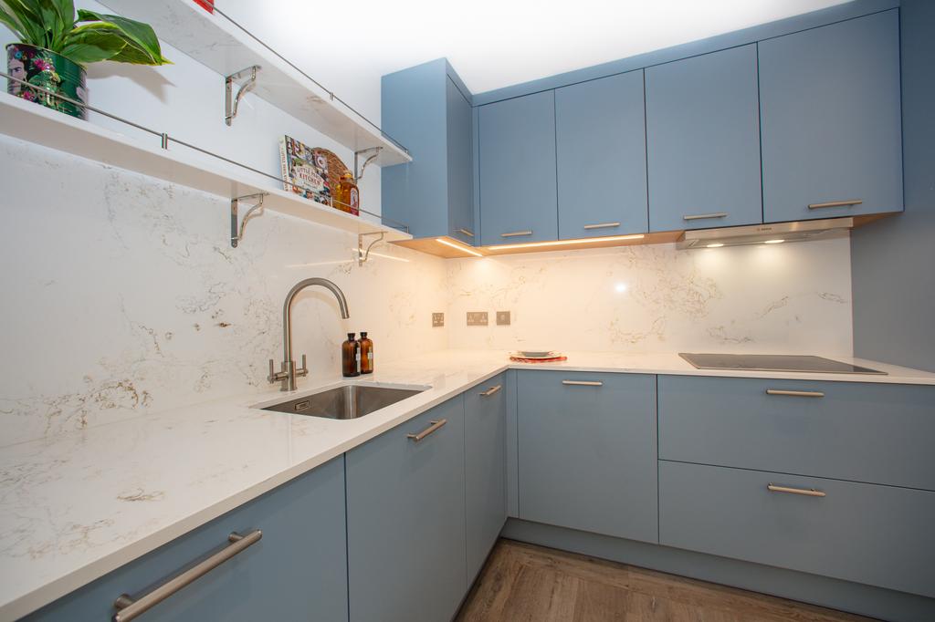 Apartment in Leeds - View 3