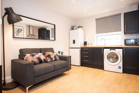 2 bedroom flat to rent, Norville Terrace, Leeds LS6