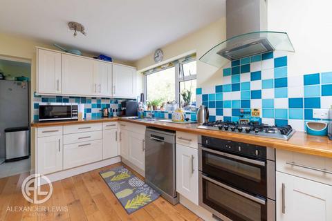 14 Rookes Close, Letchworth Garden City, SG6 2SN