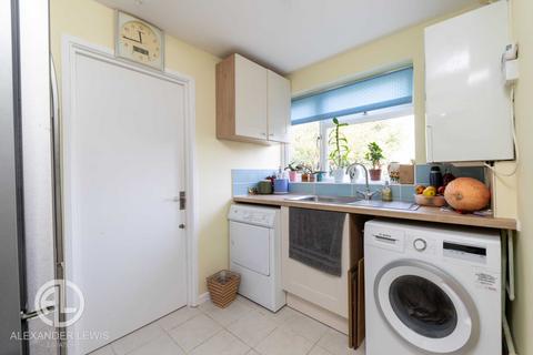 14 Rookes Close, Letchworth Garden City, SG6 2SN