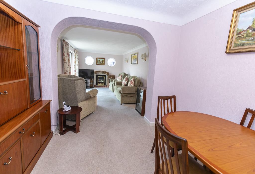 Headswell Crescent 2 bed detached bungalow for sale £375,000