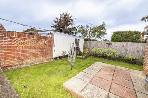 2 bedroom detached bungalow for sale, Headswell Crescent