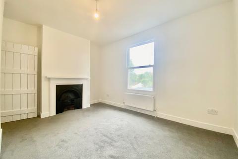 2 bedroom terraced house to rent, Canterbury CT1