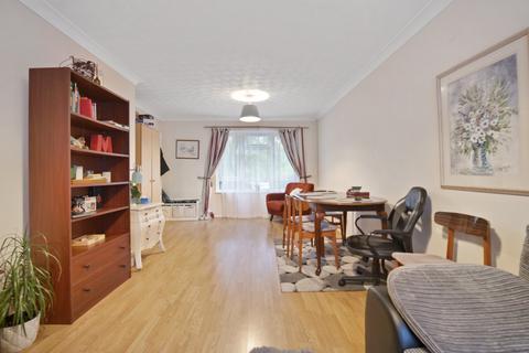 5 Greenhill Terrace, London, SE18 4BP