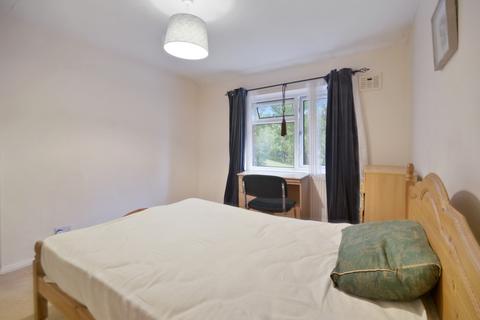 5 Greenhill Terrace, London, SE18 4BP