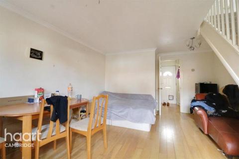 2 bedroom end of terrace house to rent, Mandrill Close, Cambridge