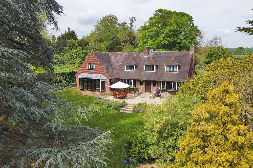 Combe Bank Drive, Sundridge, Sevenoaks, Kent, TN14 5 bed detached house